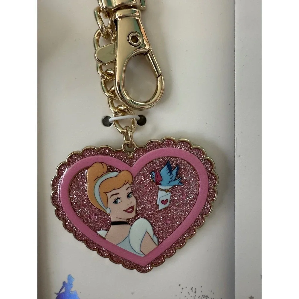 Disney‎ Princess Cinderella Eyeshadow Palette and Heart Keychain Set New